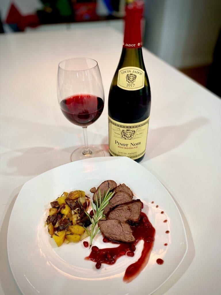 Pinot Noir, Louis Jadot, wine pairing, steak