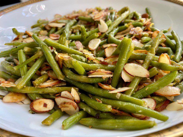 Haricots Verts Amandine (Green Beans with Almonds)