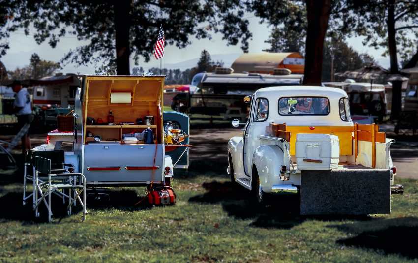 Old-school tailgating